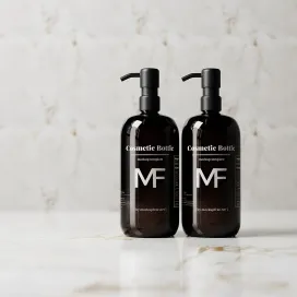 Black Pump Bottle Featuring an Eucalyptus Plant 07